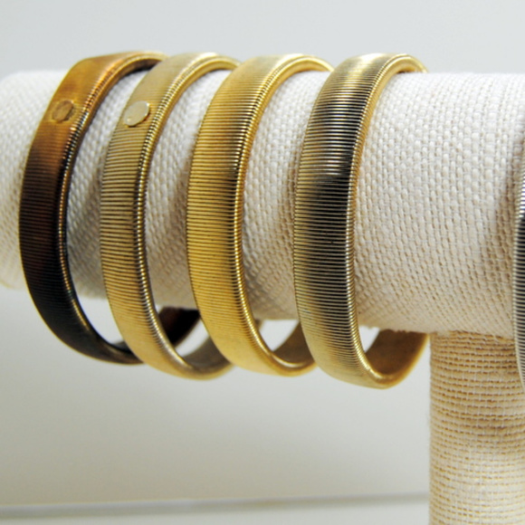 Seven Scrunchy Flexible Bangle Bundle - Picture 4 of 6